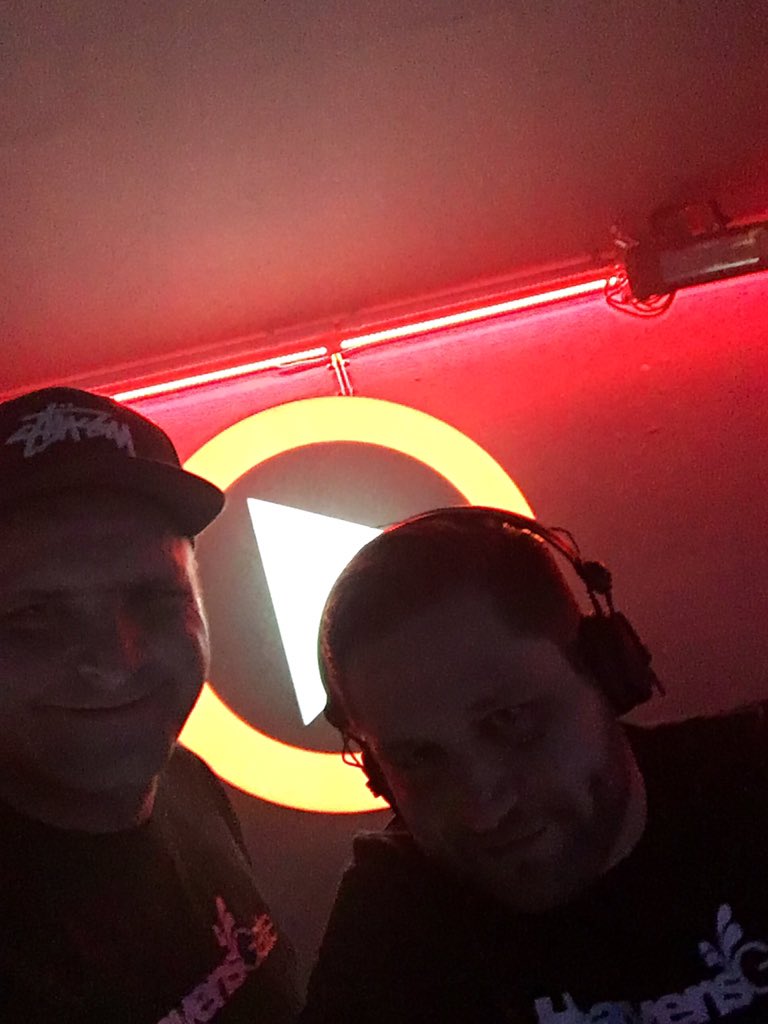 SunandSet's tweet photo. What a Party Yesterday!Thx For This !!!
@HeavensGatecouk #HG500
#TranceFamily @FEELSMARTCOM https://t.co/RE3qpr5GKI