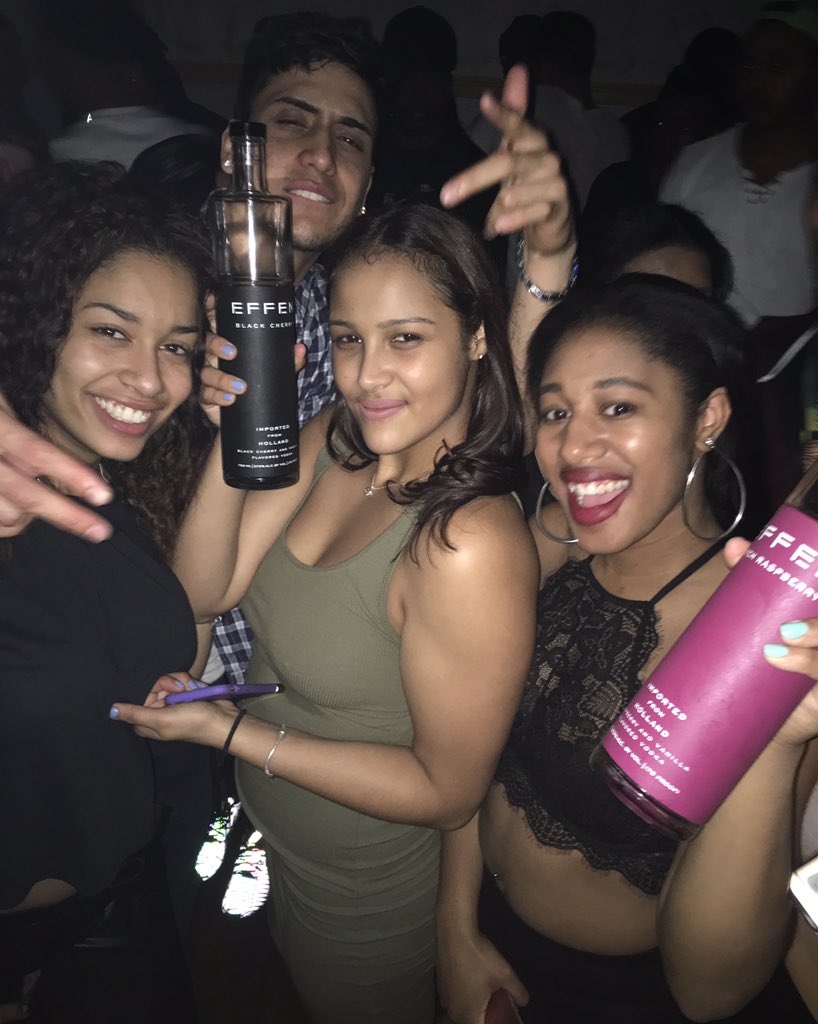 D_TECK's tweet image. Ok #CollegeFresh #EffenVodka #Emobb