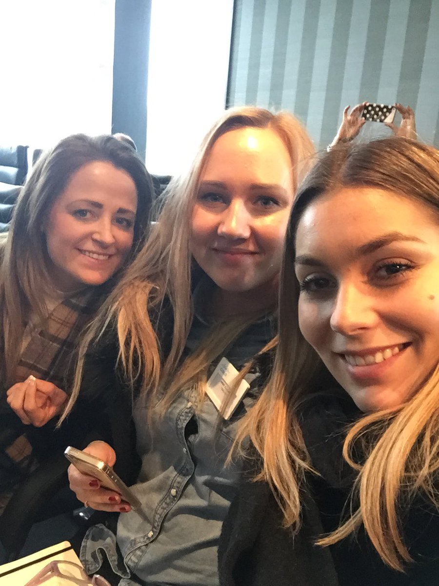 valmatikkakoski's tweet photo. #FridayFeeling #PartnerMarketingForum @CiscoUKI with @merithansmitt @hannahcun949 #TeamCisilion https://t.co/UH8KDTZE93