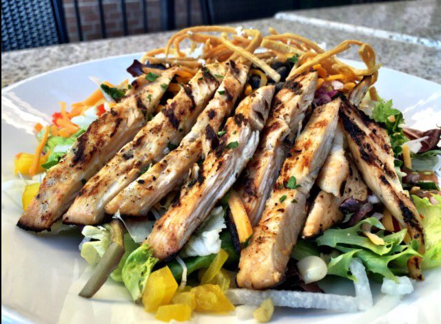 BlueMugCafe's tweet photo. How about a Chinese Chicken Salad for lunch? Delicious if we do say so ourselves. #thewoodlands #tomballtx https://t.co/QHrt7PikoU