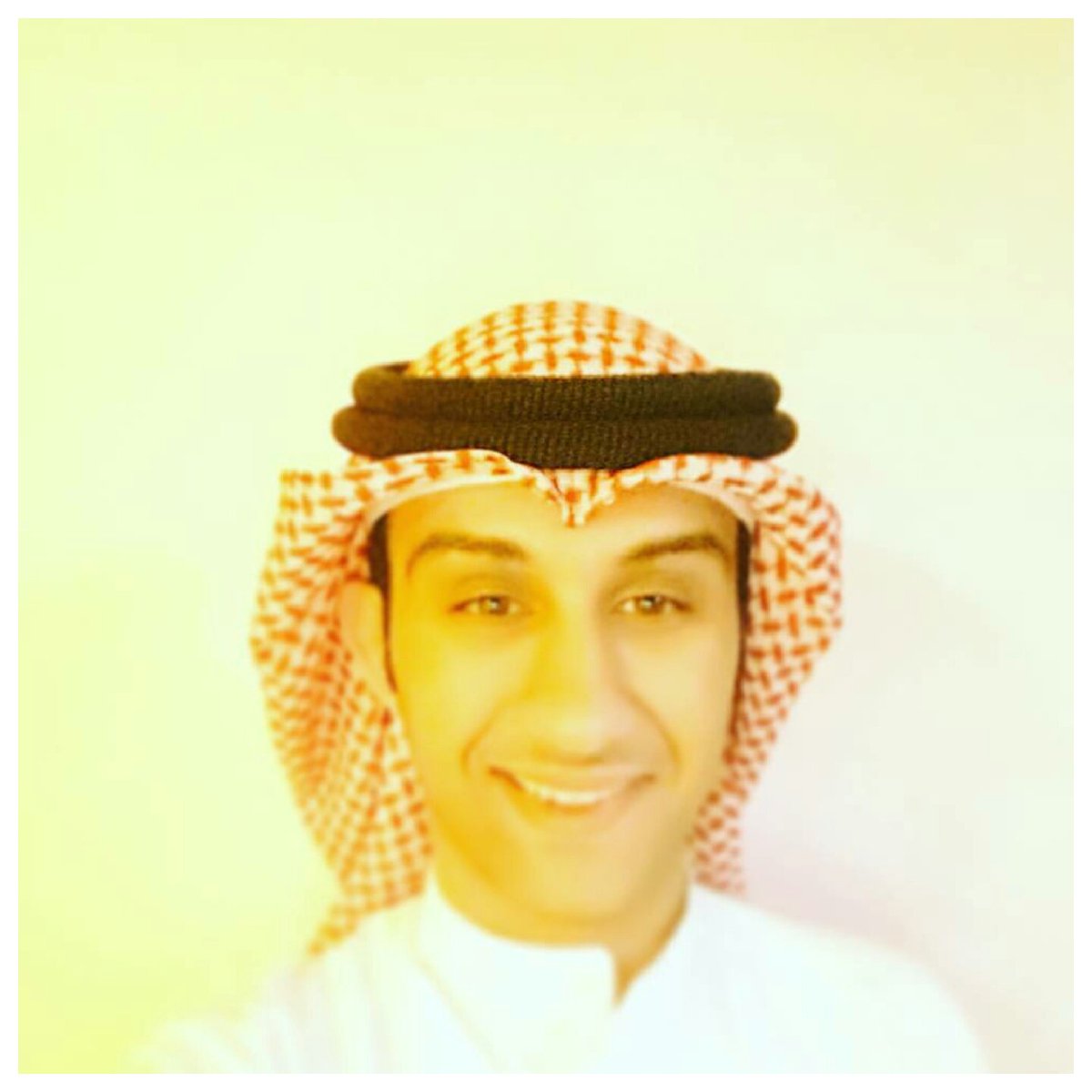 HAMAD__FISAL's tweet photo. مسائكم رضى وسعاده ان شالله ❤🌹😊 https://t.co/o5k73vjRAB