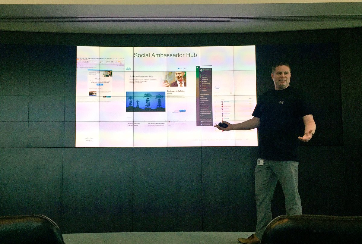 pretzelle's tweet photo. @SimonFrewin showing us social media selling #partnermarketingforum #FridayFeeling @CiscoUKI https://t.co/RiZHCovprt