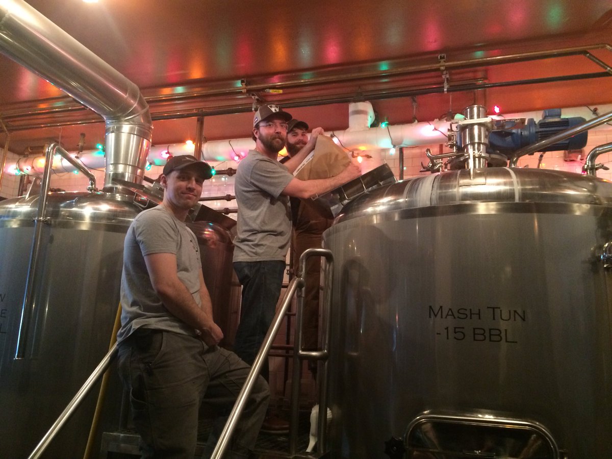 Brewing w/ <a href="/ontourbeer/">On Tour Brewing Co.</a> today @HaymarketPub #creamale meets #kolsch !  #session #beer <a href="/freefal1in/">Freefal1in</a>