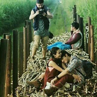 Duhh iky kayaknya nyanan bet deh senderan dipundak michi :-D <a href="/michelleziu/">michelle ziudith w</a> <a href="/rizkynazaar/">Rizky Nazar</a> #ILYFrom38000ft