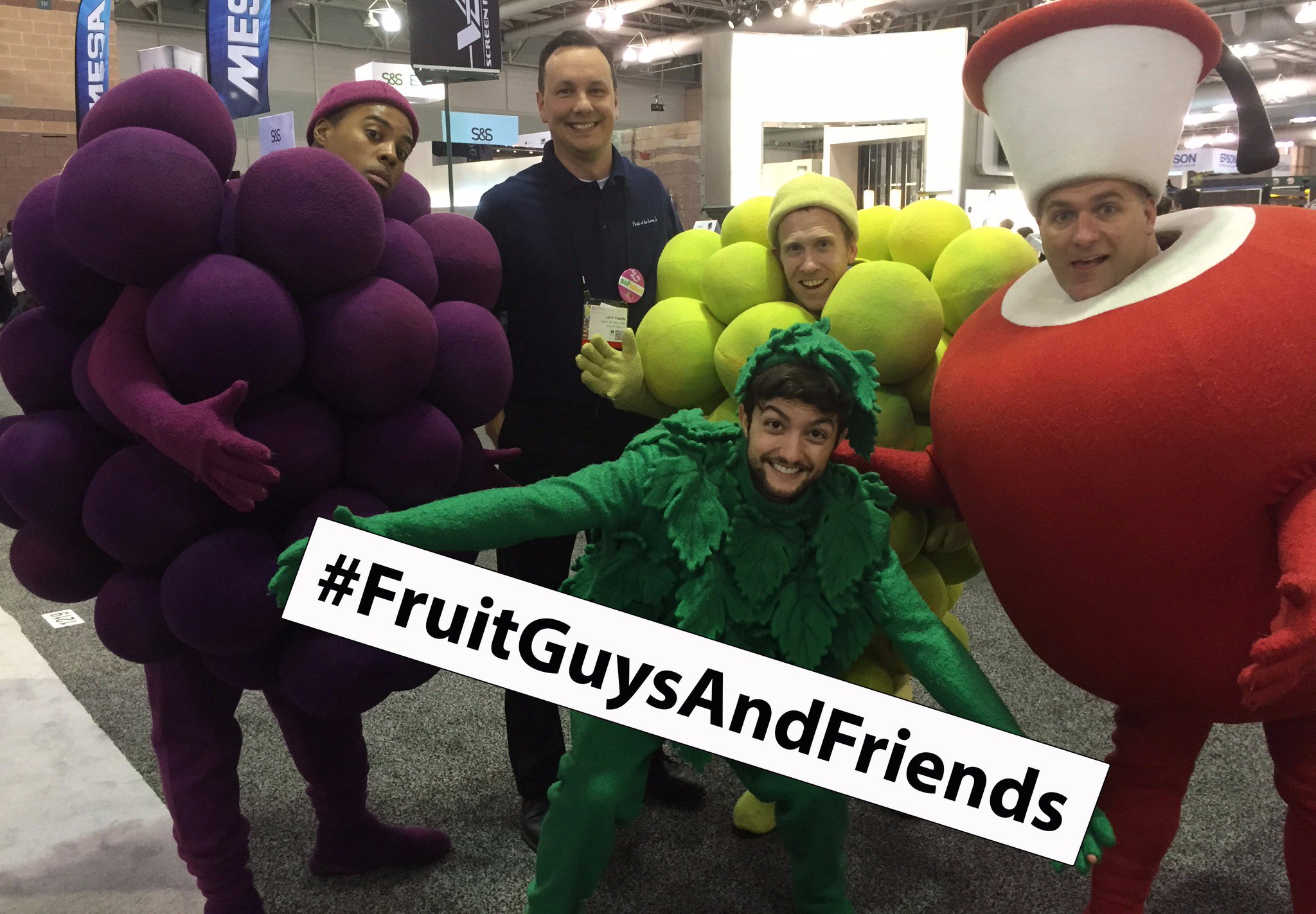 Fruit of the Loom® Activewear on Twitter "Get a pic with The Fruit