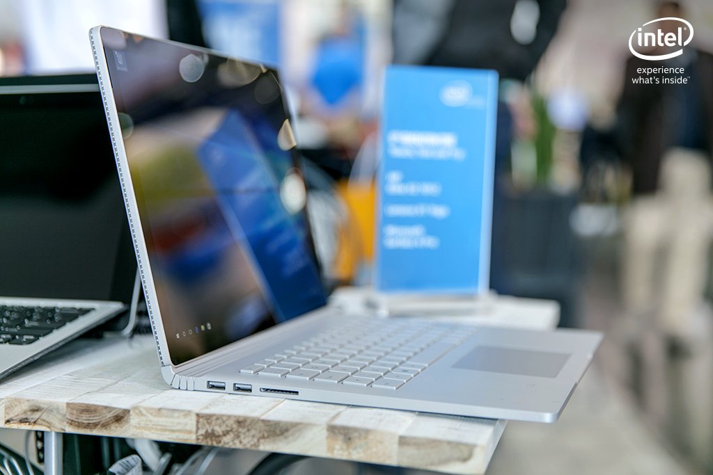 Intel_DE's tweet image. Herzlichen Dank für die tollen Showcases, @HP_Deutschland @Fujitsu_DE @MicrosoftDE &amp;amp; @lenovode ! #Intel #CeBIT2016