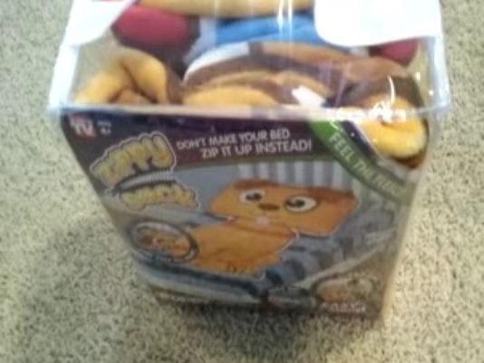 2WTK's tweet image. Can't get the #kids to make their bed ... We #2Test #ZippySack! WATCH: goo.gl/DLkHAC