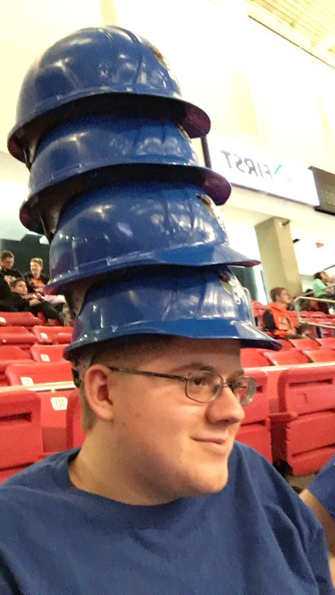 Mister_Diddl3z's tweet photo. #ILFRCCIR it's all about safety today #Bearbotics https://t.co/nAEyMyE1K7