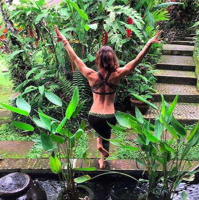 RealHotYogaNJ's tweet photo. Join @angelarauscher #SpringFling  3/19- 11:30-2:30 #RealHotYoga #Hoboken #wellness #fashion #acupuncture #braidbar https://t.co/fzK1wvGxgJ