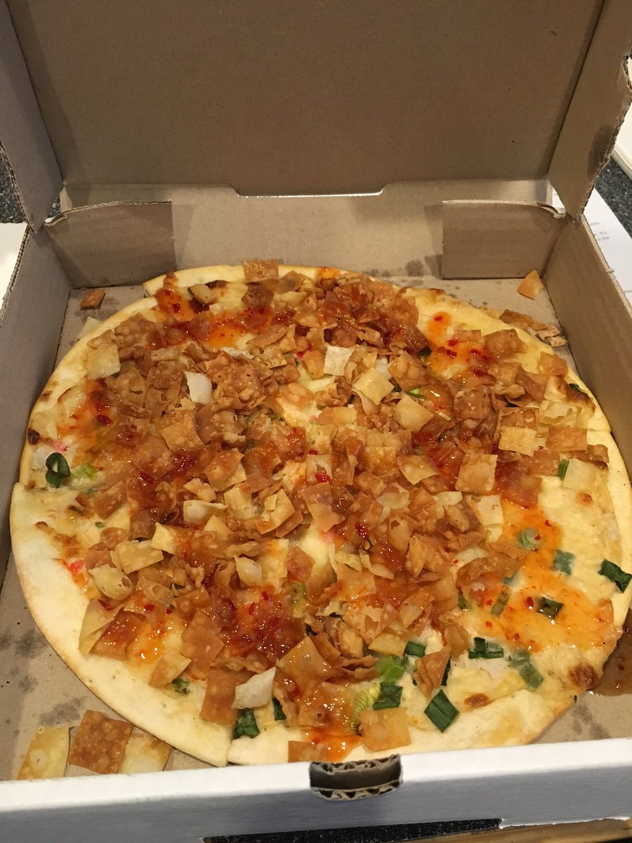 newdaywithssj's tweet image. The boys are getting to crush this Crab Rangoon pizza from Fong's courtesy of our fine listeners Mike and Mary!