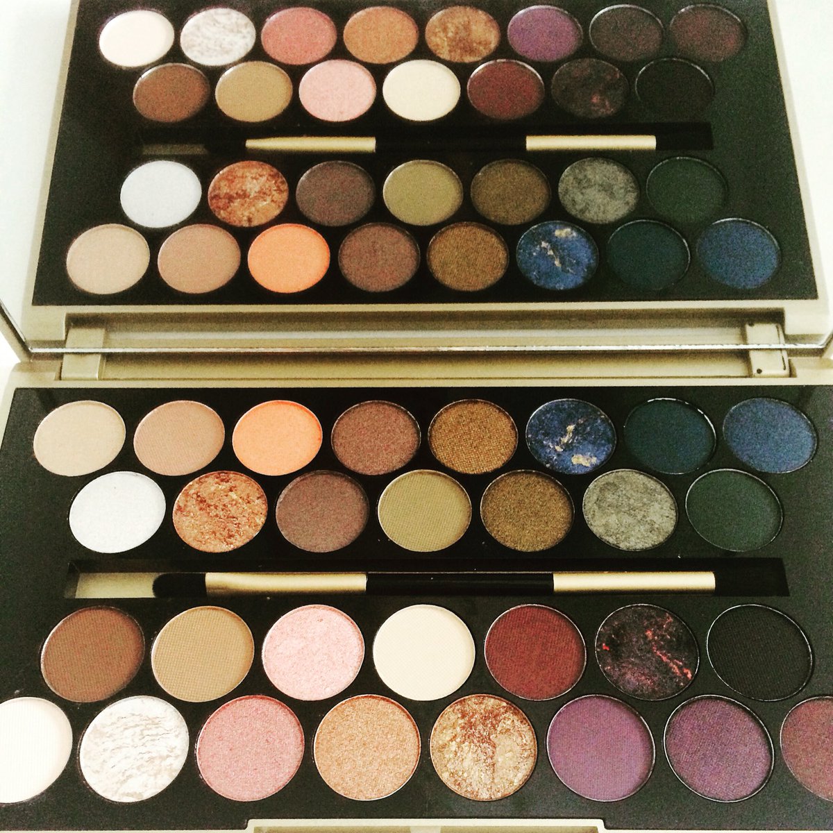 Rougepout's tweet image. And here it is @MakeupRVLTN @britbeautyblog - a palette of beauty.