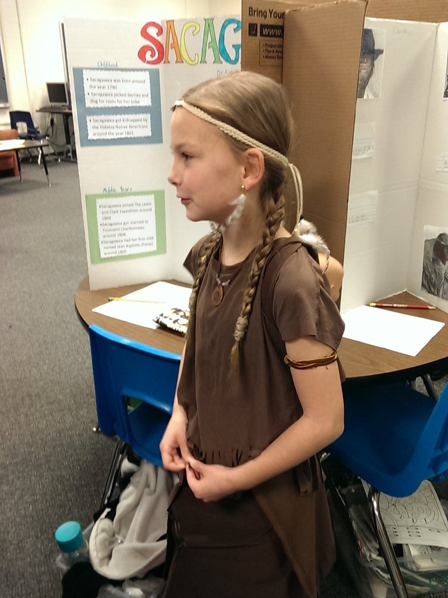 lmorrison8's tweet photo. @tkonz @SCTMontessori  Wax Museum Day at Coleridge-Taylor Montessori Elementary. https://t.co/j8ZwsYhZ9j