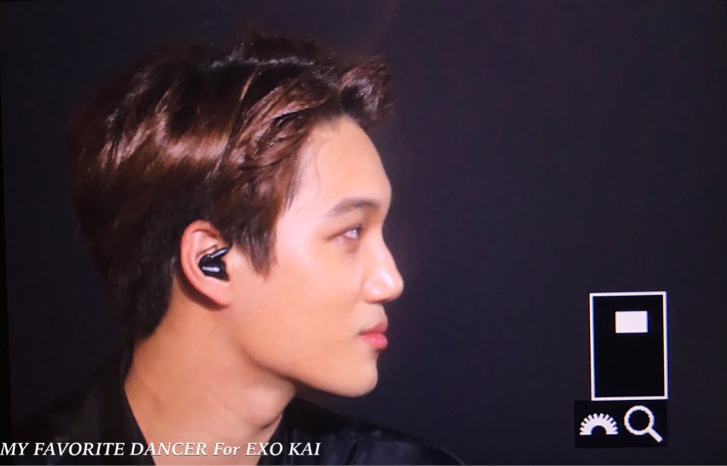 MFD_KAI's tweet photo. 160318 #종인 #KAI #Jongin

수고했어, 오늘도. https://t.co/kiFHI4A8JH