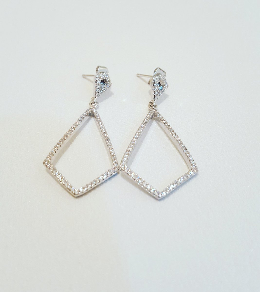 MariamStore tweet picture
