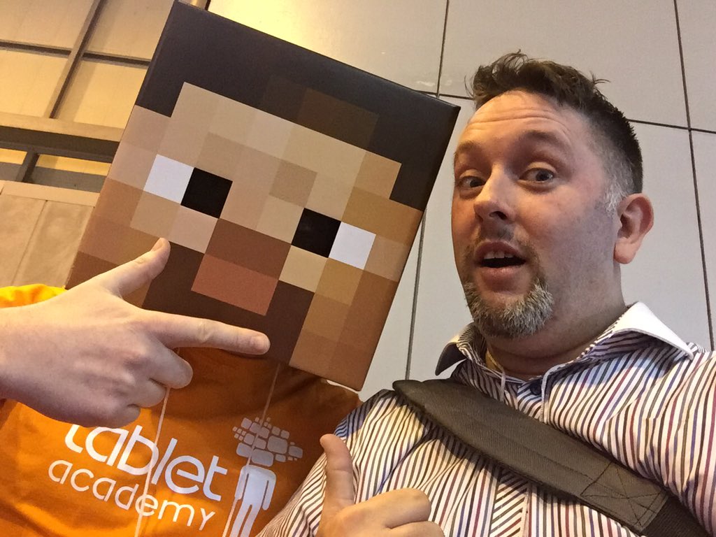 clcsimon's tweet photo. Look who I found hanging around at the @EducationShow show today 😄
Cc @ICTEvangelist 
#EdShow16 #edshowchat https://t.co/tDtU8oJQU2