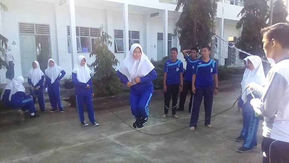 smansaSPN's tweet photo. PERMAINAN TRADISIONAL DALAM PEMBELAJARAN PENJASKES SMA NEGERI I SUNGAI PENUH https://t.co/sYMMpSVu0c https://t.co/ZAZPFgier0