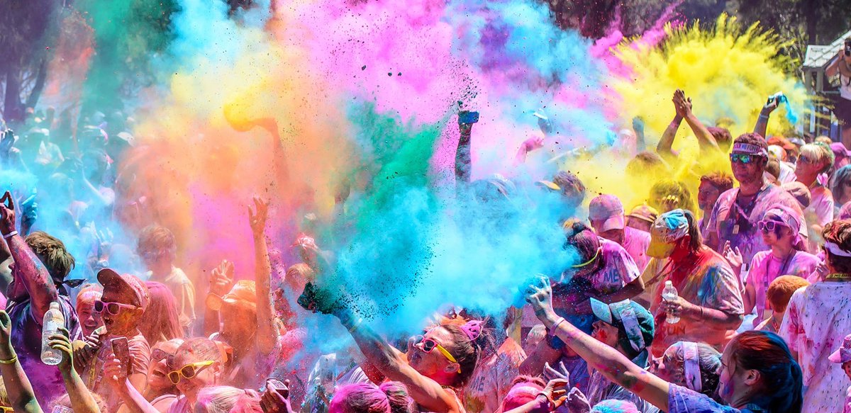 FunColourRush's tweet photo. @BBCNottingham This summer we will bring a splash of colour to great people of Nottingham #FunColourRun https://t.co/yakQlNga6e