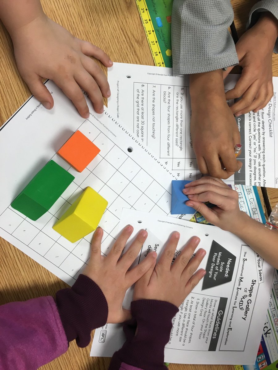 EdgewaterAACPS's tweet photo. 2nd grade Ss use teamwork to complete M2 geometry projects in Ms. Boyer's class. #aacpsawesome #HighEdge-spectations https://t.co/O1nMo4bCee