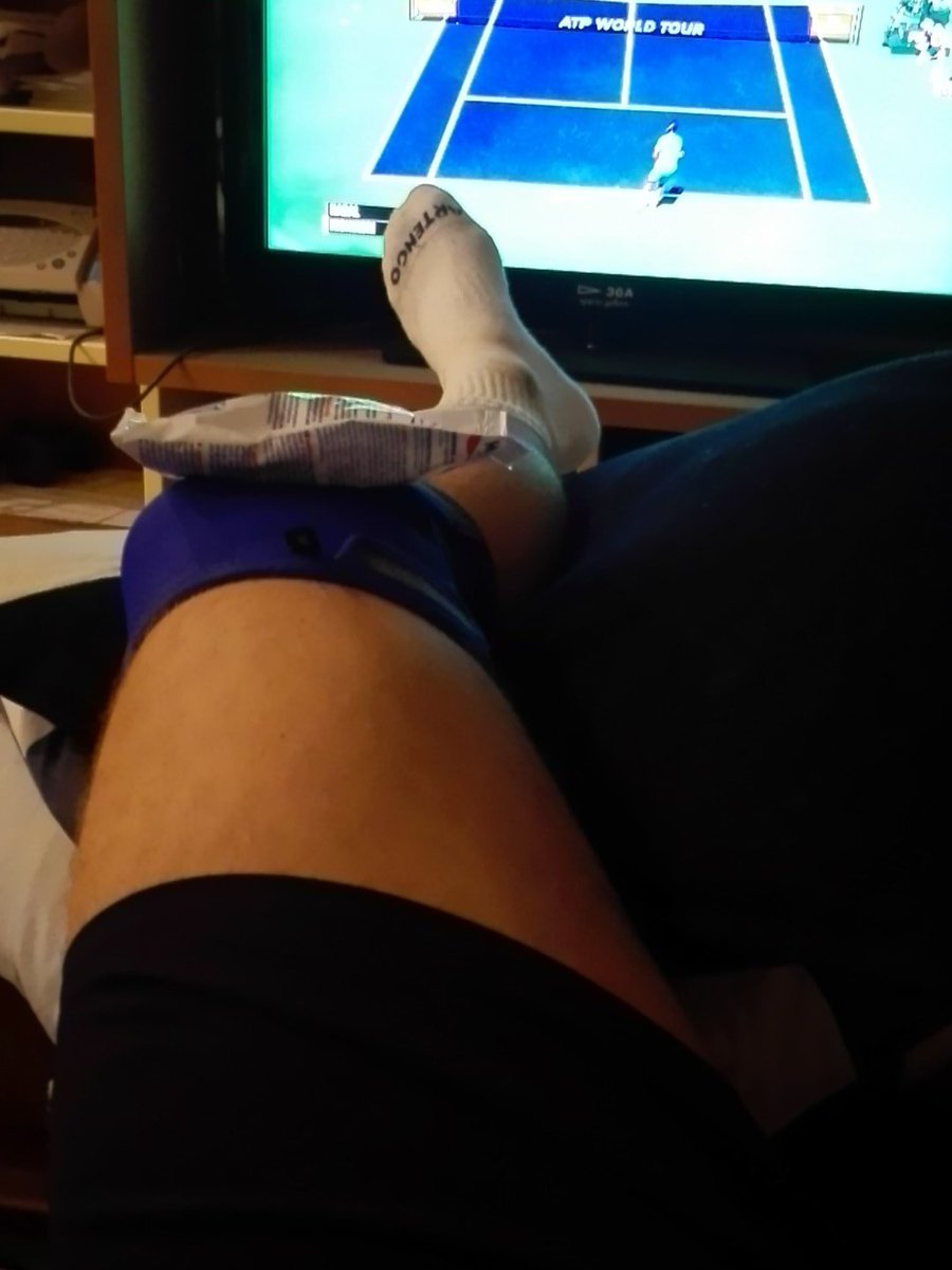 Ale_canini4's tweet photo. Il prossimo che mi dice che lo sport fa bene gli do una testata secca🔪😕 https://t.co/78DDnfB4Il