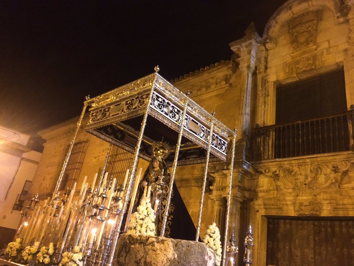 luis_delapura's tweet photo. Carmona siervo de sus Dolores https://t.co/byvXd5dn8r