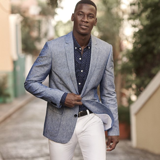 ExpressPanama's tweet photo. Un blazer #ExpressMen que no te va a dejar solo en ninguna ocasión, siempre confidente. https://t.co/u9C8XgjeHE