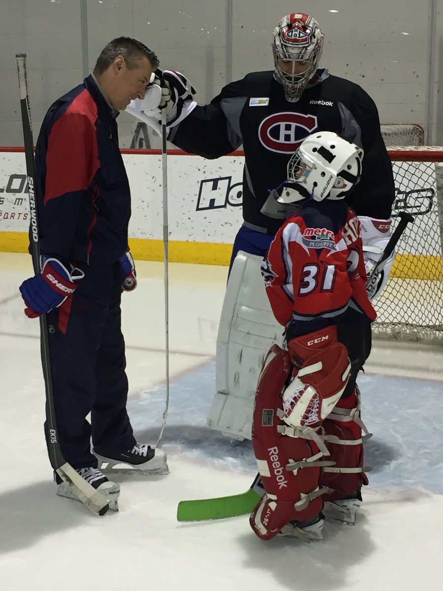 .<a href="/CP0031/">Carey Price</a> fait la journée d'un jeune gardien.

VOIR -&gt; goha.bs/1LvzsSt
