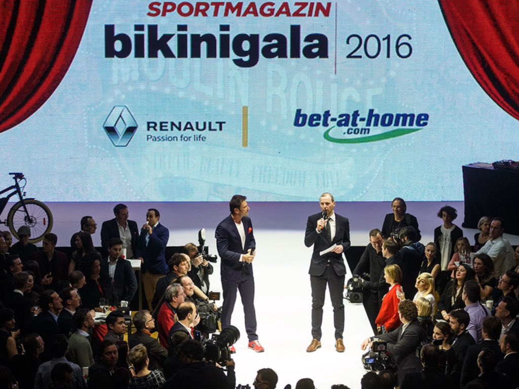 Thanks Volker Piescek für die Moderation bei der Sportmagazin Bikinigala 2016, rechts der Autor dieser Zeilen.