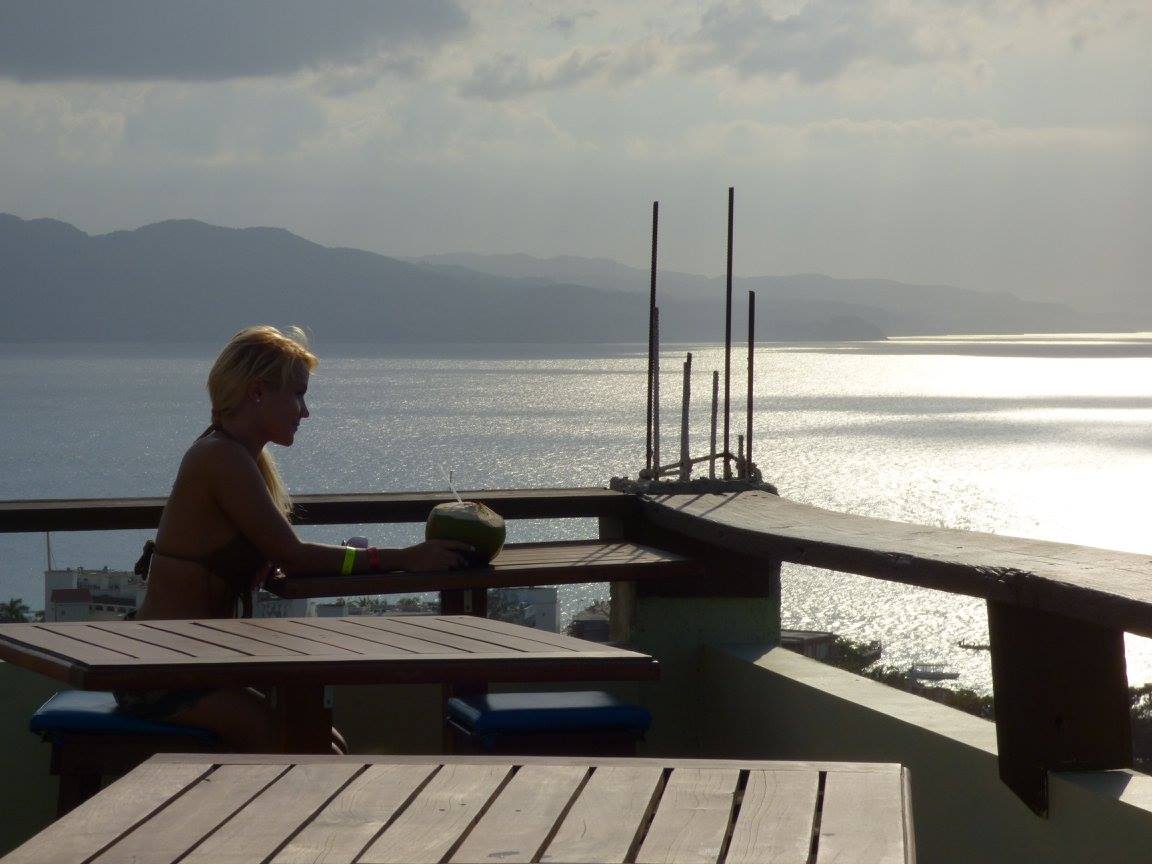 EnergyJenny's tweet photo. drink a #coconut anywhere in the world with this kind of view and well...it doesn't get any better :) #travelwire https://t.co/W49xm4KPqg