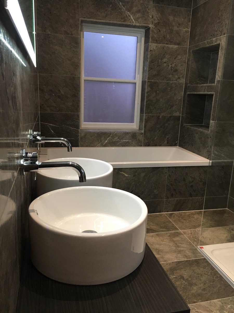 Charltonheating's tweet photo. Good sized bath/shower room completed in Grey Natural Stone. https://t.co/xFemly1rVH