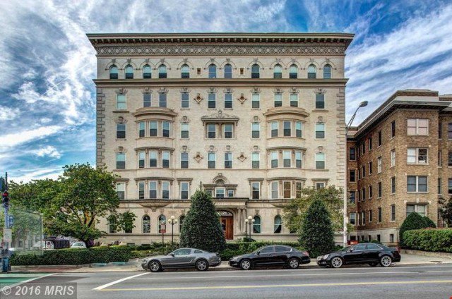 PoPville's tweet photo. GDoN “Perfectly situated” edition
#realestate #ustreet #under320k
https://t.co/XhkGTW6DVi https://t.co/X0hhSZsrQ3