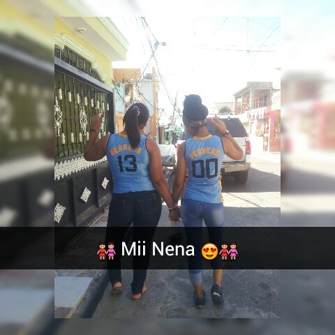 DanielaReady3's tweet photo. Juegos De Semana Santa 😍

#LaSalle
#WeAreTheMinionsFamily
#MiiNenaYMiTomatico😍
#VoyAMiCurso
#LaTOmatica😍 https://t.co/xgM6Tkt4Mm