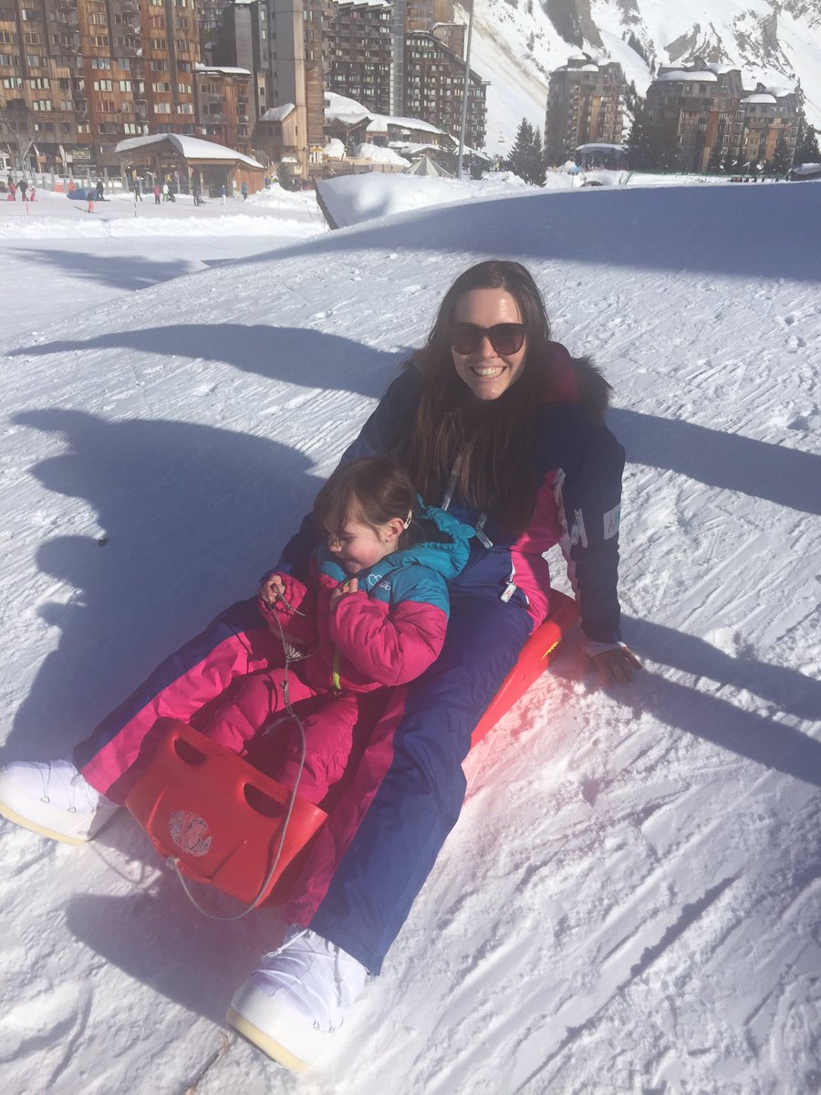 MatthewPhelan's tweet photo. @RetroMountain @Snowboxx #Snowboxx #awesomeweek @ChrisJHyland @Feebee_1 https://t.co/XEqCfPft2M