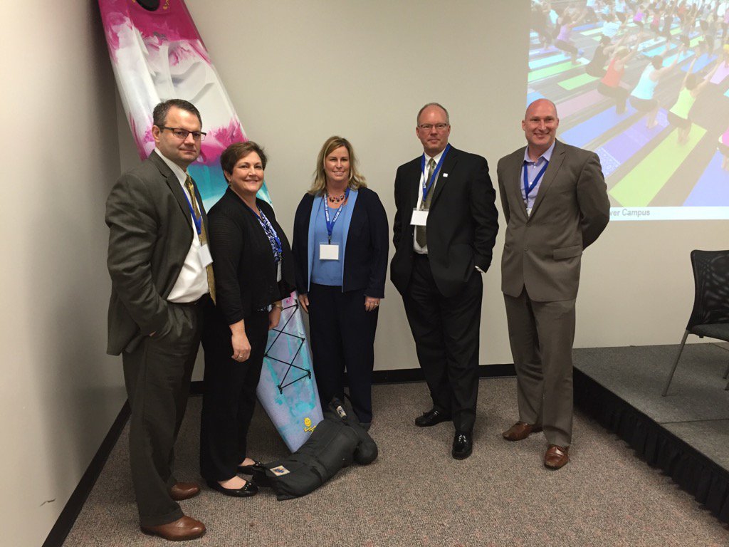 HamiltonOh's tweet photo. RT @FMennone: Econ Deve panel talking about our fantastic futures @CityofPiqua @HamiltonOh #RiverSummit https://t.co/tK5dkIyGYQ