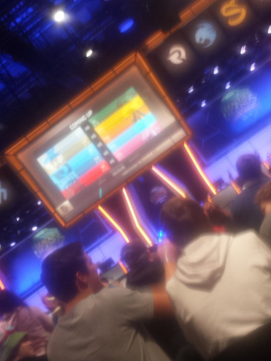 fietsche17's tweet photo. Good luck @FNATIC https://t.co/5nZmrhlhbP