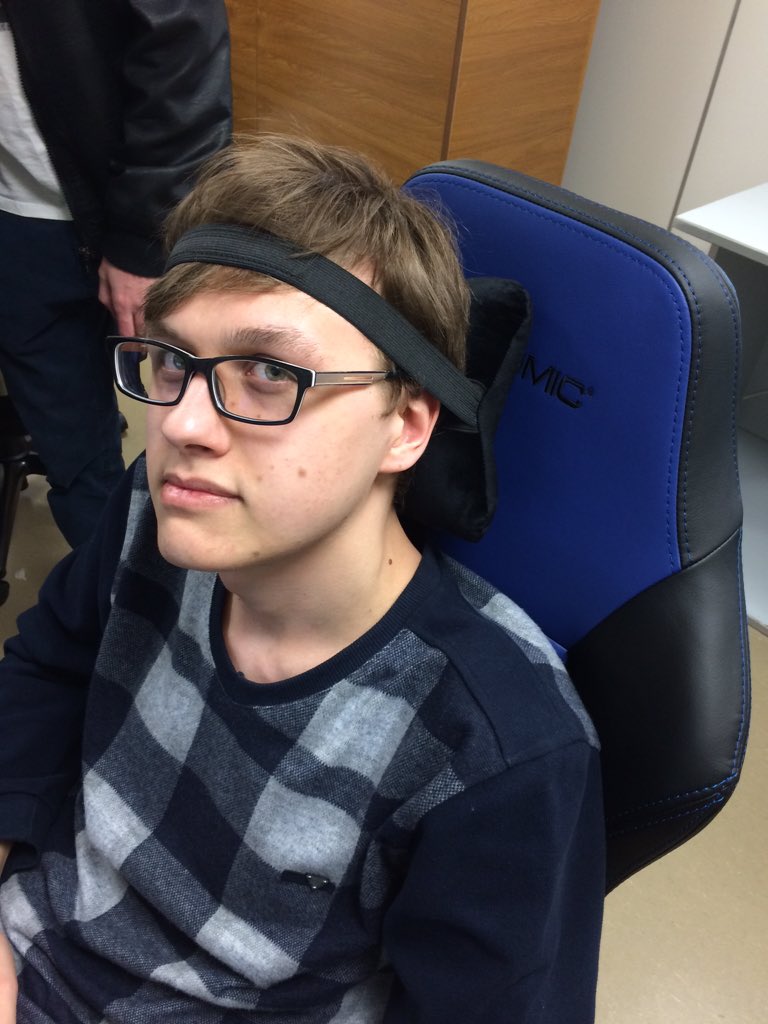 Cd2ESnjWEAAa2oO.jpg:large