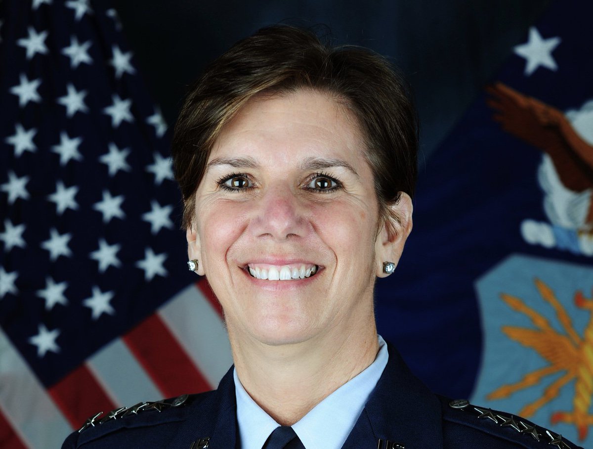 Air Force General Lori Robinson will be first woman to lead a combatant command
ow.ly/ZFSWp