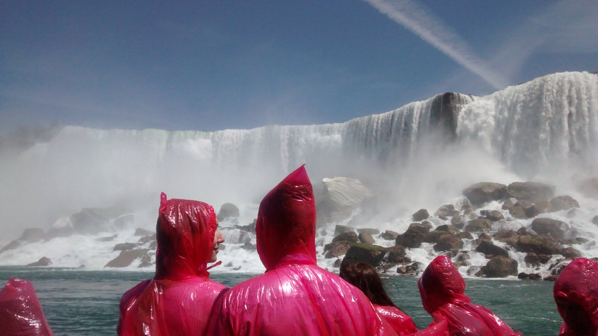 NiagaraDayTour's tweet photo. The Hornblower Niagara Cruiseannounces an official opening date of April 1st 2016 - https://t.co/Wj0b6amo6v https://t.co/Lb87HtRZD4