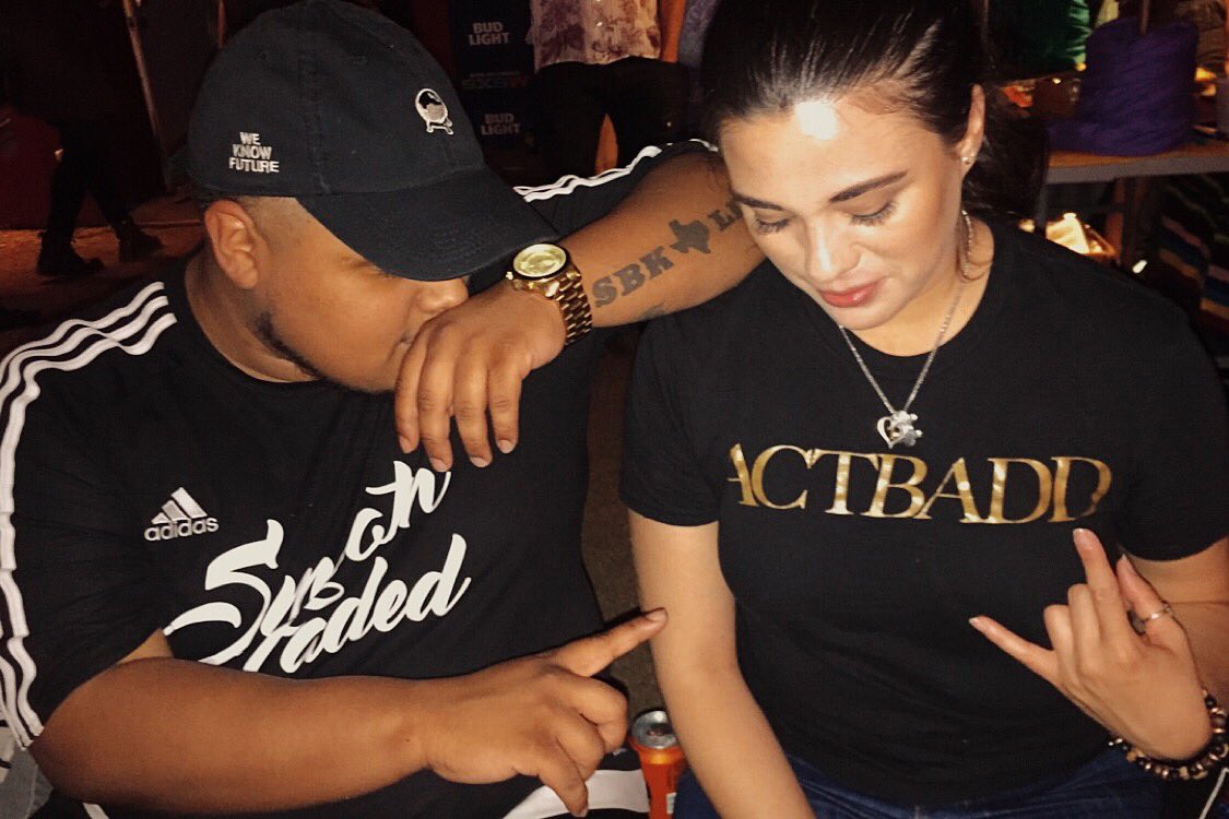 djactbadd's tweet photo. Familia. #ActBadd #SBKLIFE #SXSW2016 https://t.co/XS0bESNFo4