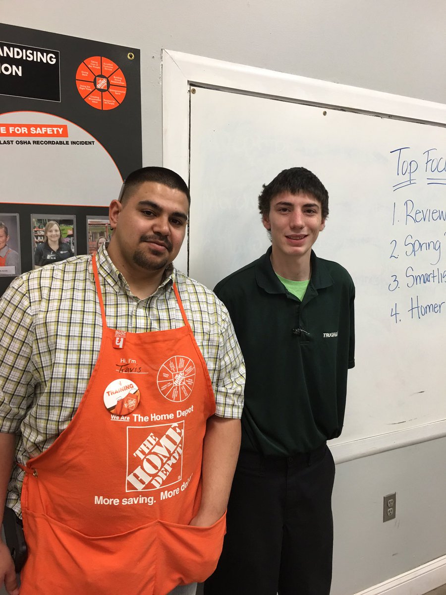 Specialator3819's tweet photo. Travis and James are building Community Kids Garden for @HD3819 #SplashofSpring @PjacksonHD3819 @linda7664 https://t.co/7wfRxSqTRv