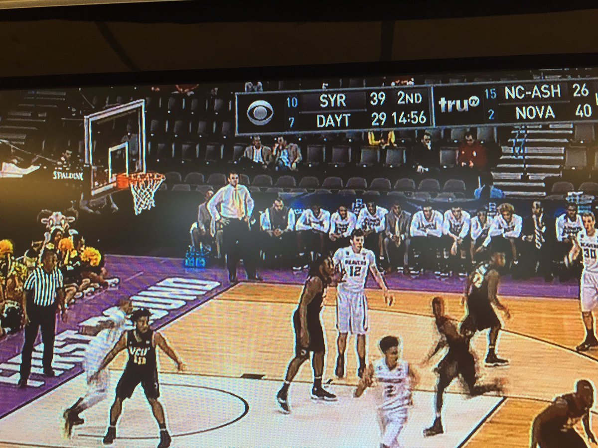 BrianJHaddad's tweet photo. Hey, how about moving over one. "Empty seat barrier" fellas. #BroRules https://t.co/7YVg5DqmtP