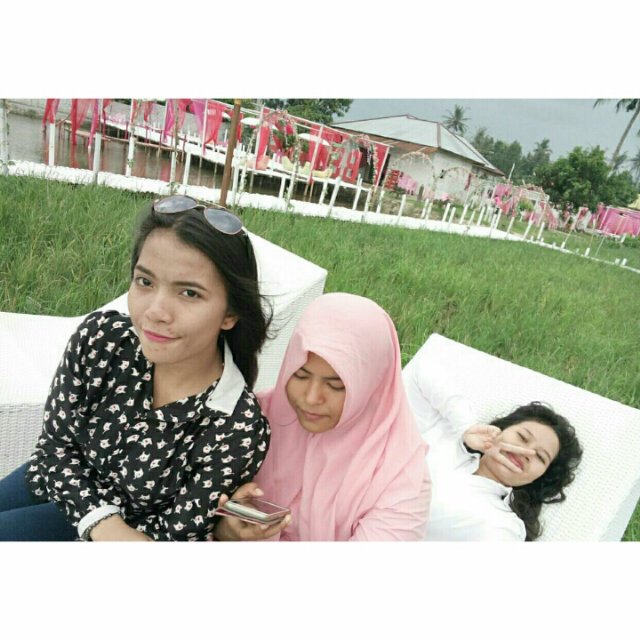 CIRADEAN3's tweet photo. Ceritanya pergi ketempat romantis. Miris -_- liat tempatnya . Kalok kesini rasanya mau minta balikan sama mantan :'D https://t.co/0bKPsimPLl