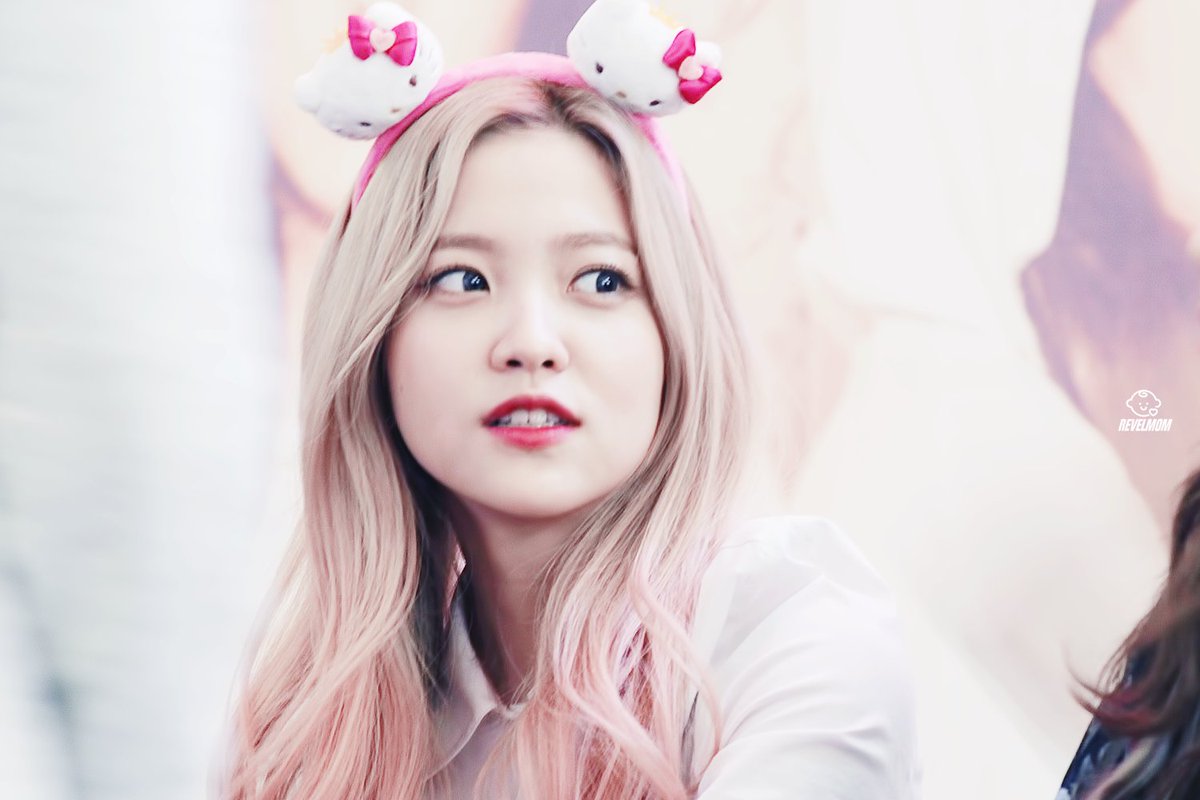 Revel_Mom's tweet photo. 160318 여의도팬싸 #예리 #YERI #1YearsWithYeri 
https://t.co/09vKFt3lrQ https://t.co/zURYMrMAUR