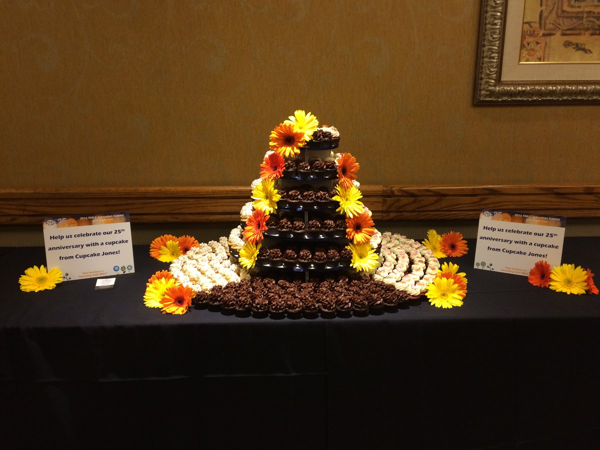 RMLSweb's tweet photo. Help us celebrate the 25th anniversary of RMLS™ with a cupcake from @cupcakejonespdx! #RMLStf https://t.co/uwjfQzS5dj