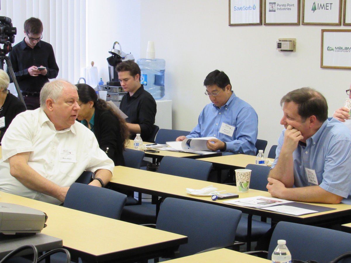 CPP_TTIC's tweet image. Attendees of the @AMP_SoCal SBIR/STTR Phase 1 proposal workshop networking during the break @porttechla