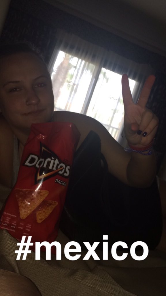haley_dell10's tweet photo. Kenzie's trip in a nutshell #caboforever https://t.co/F4CzWBJdlT