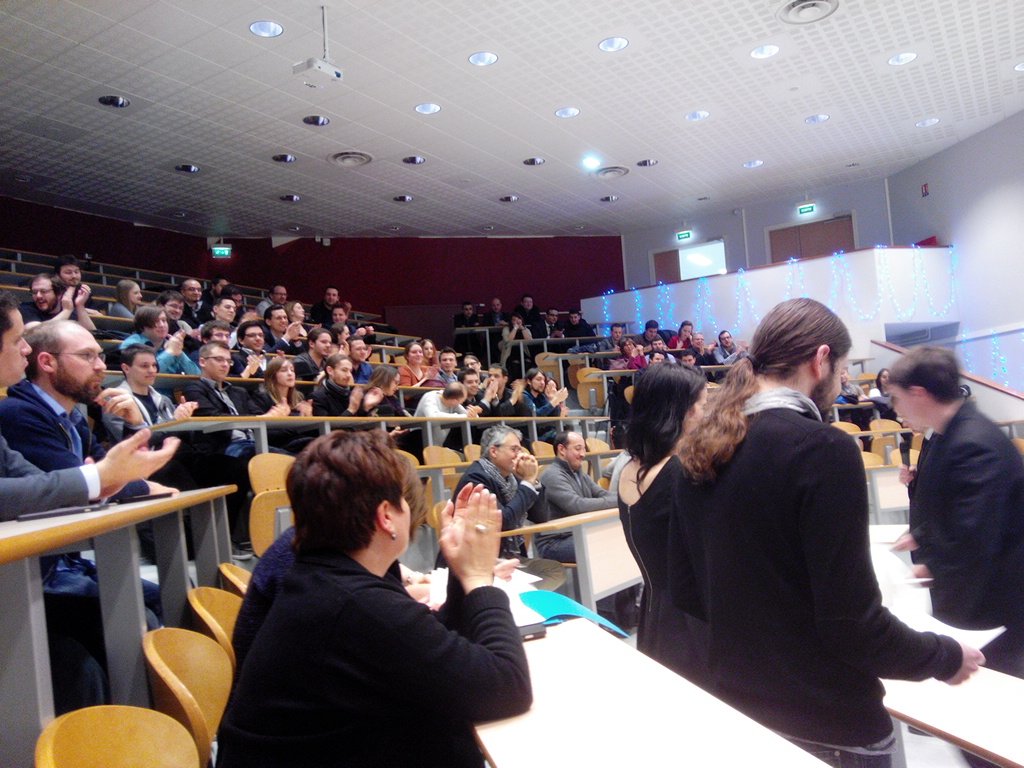 PierreHeroux's tweet image. Amphi bondé pour la remise des diplômes du master #IGIS #univrouen