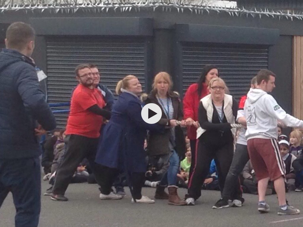4aLowerplace's tweet photo. Team Victorious!! Tug of war champions! Teachers vs TAs. Domination! #SportRelief @pearl2535 @Lowerplace_PS https://t.co/64KAiU4s2S
