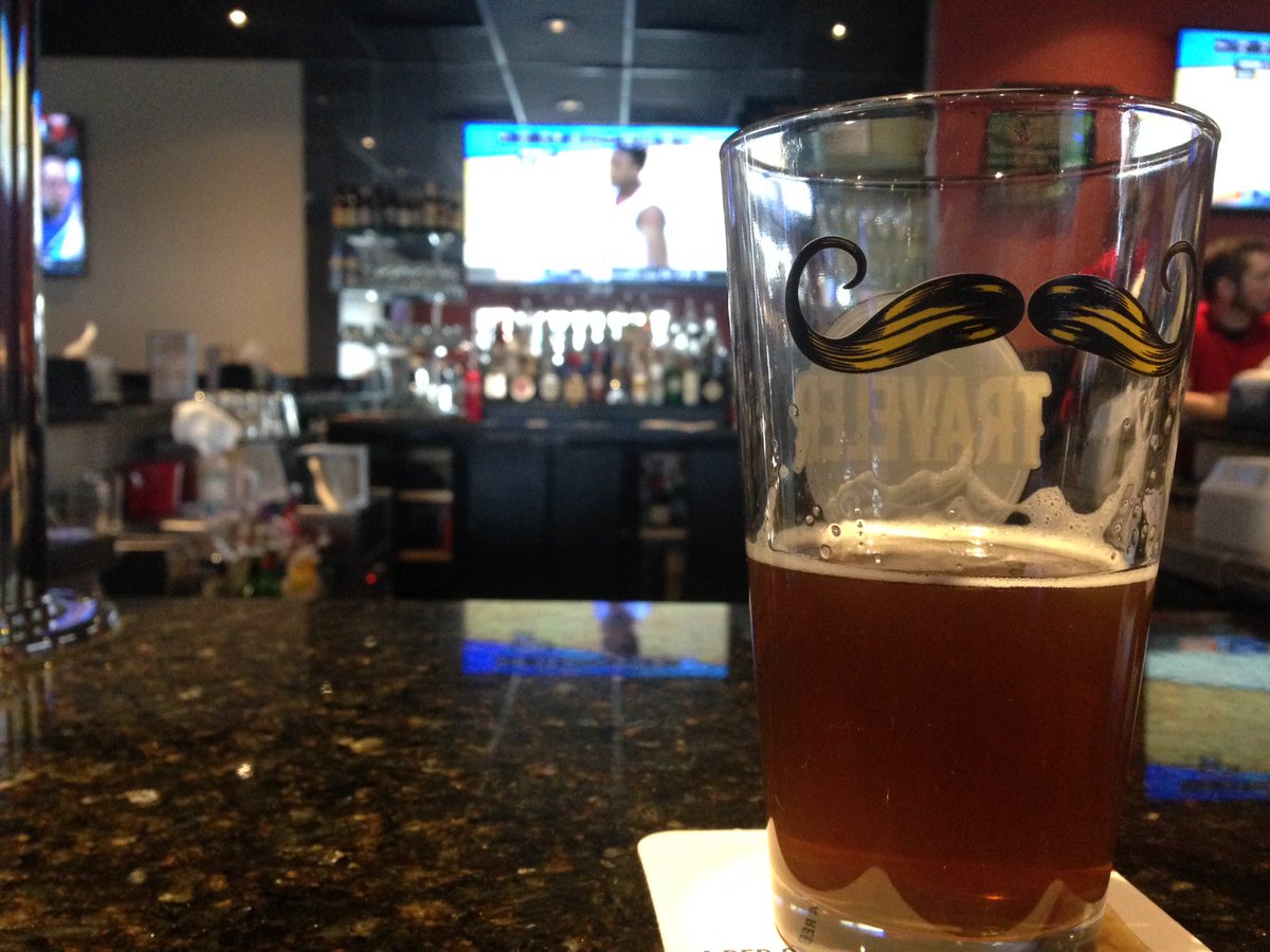 KenBrownReports's tweet photo. Not a bad way to spend an afternoon... watching hoops on WYOU while at Grande Pizza in Dunmore. #noworkallfun https://t.co/EGwu220efJ