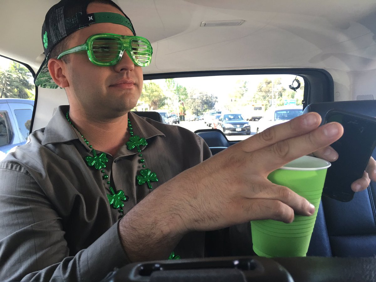 HassettHasit's tweet photo. Great time last night at #McPs on #coronadoisland with My team #RPG #Sellingsd #saintpatricksday https://t.co/Ab8cBwR2Gn