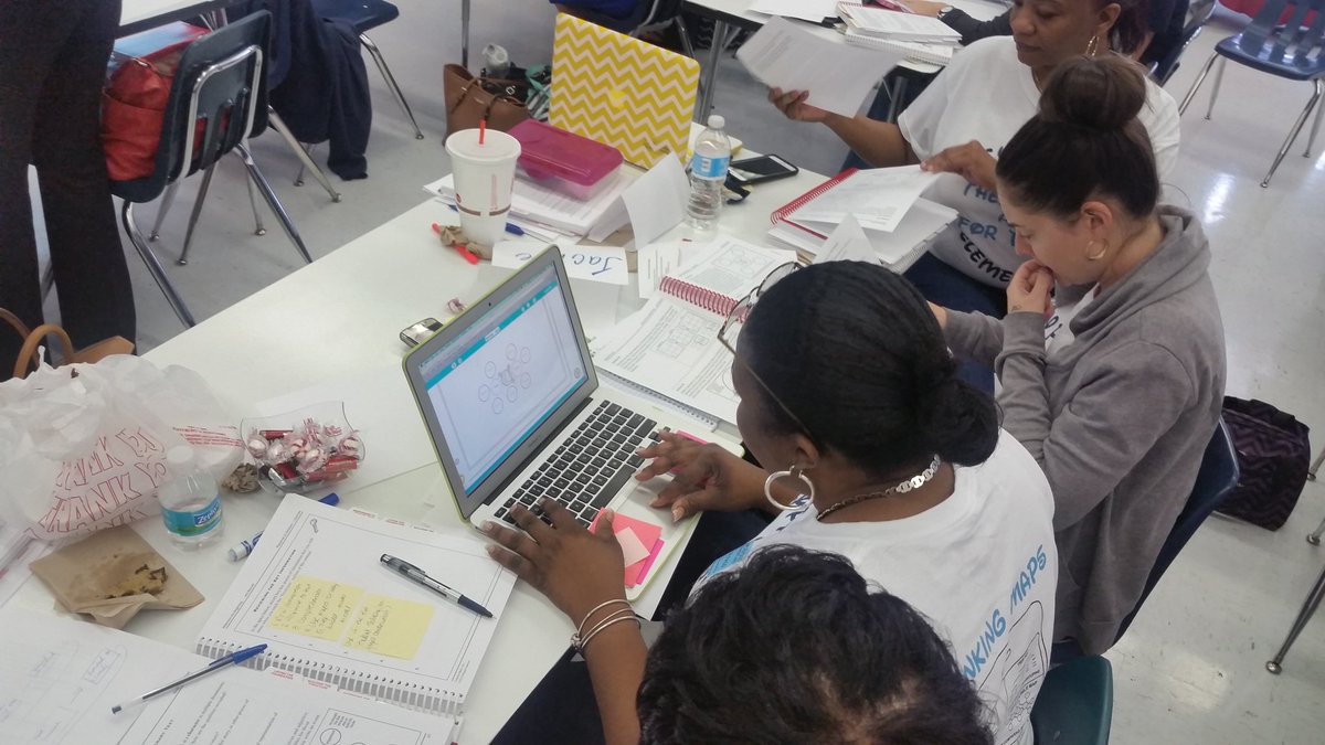 James_C_Dean's tweet photo. @ThinkingMaps #RTT in full swing day before @browardschools #SpringBreak #InspringEducators #LoveThinkingMaps https://t.co/cgVsRb038j